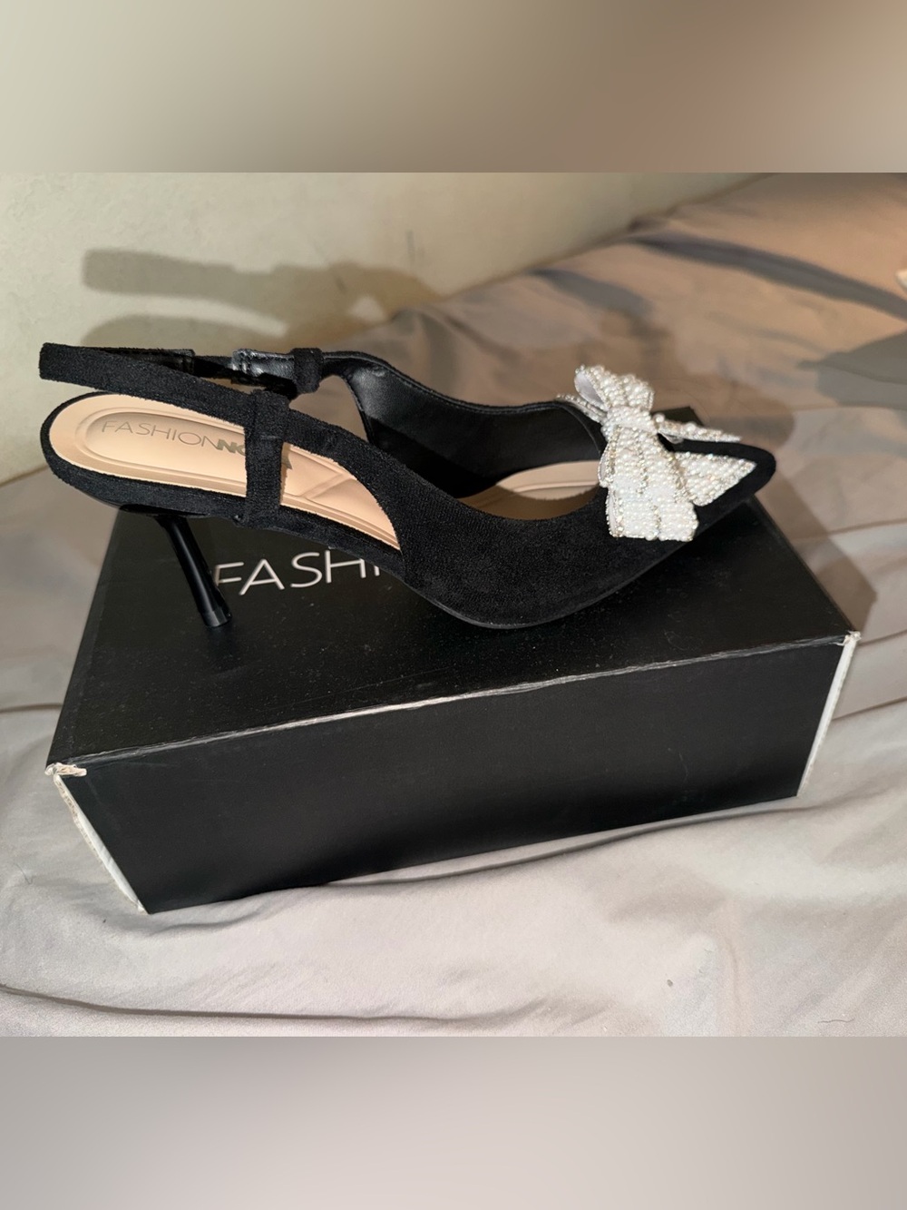 Fashion nova bow heels
